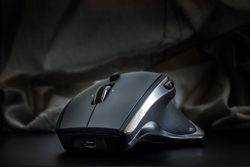 gaming mouse